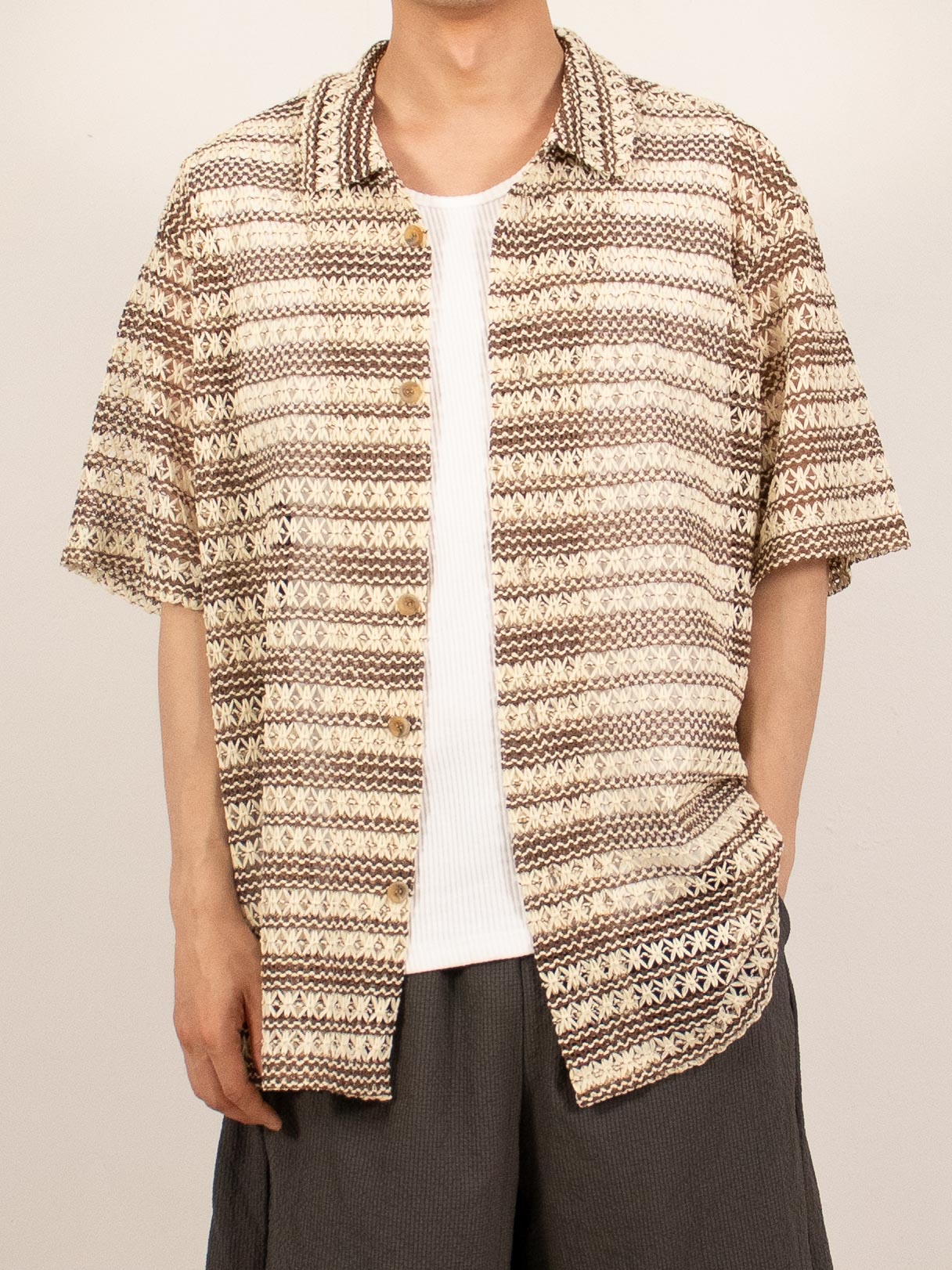 Brown Textured Knit Pattern Short-Sleeve Shirt