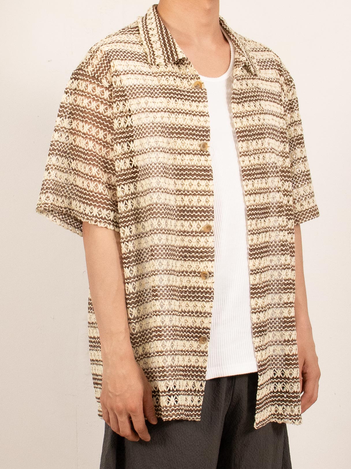 Brown Textured Knit Pattern Short-Sleeve Shirt